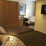 أوزبورن فندق 3*