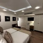 أوزبورن فندق فاليتا